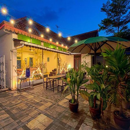 יוגיאקרטה D'Talent Hotel מראה חיצוני תמונה