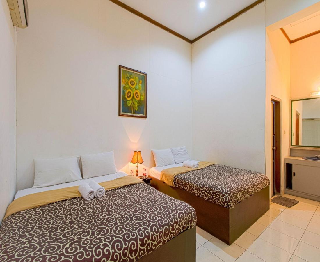 יוגיאקרטה D'Talent Hotel מראה חיצוני תמונה