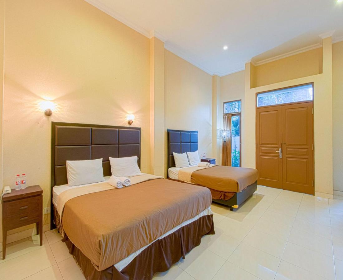 יוגיאקרטה D'Talent Hotel מראה חיצוני תמונה