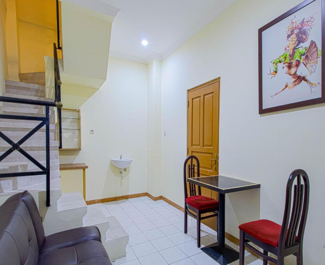 יוגיאקרטה D'Talent Hotel מראה חיצוני תמונה