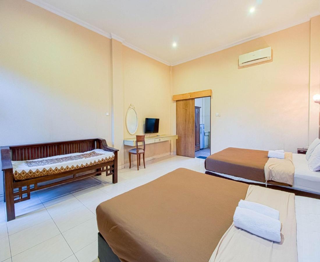 יוגיאקרטה D'Talent Hotel מראה חיצוני תמונה