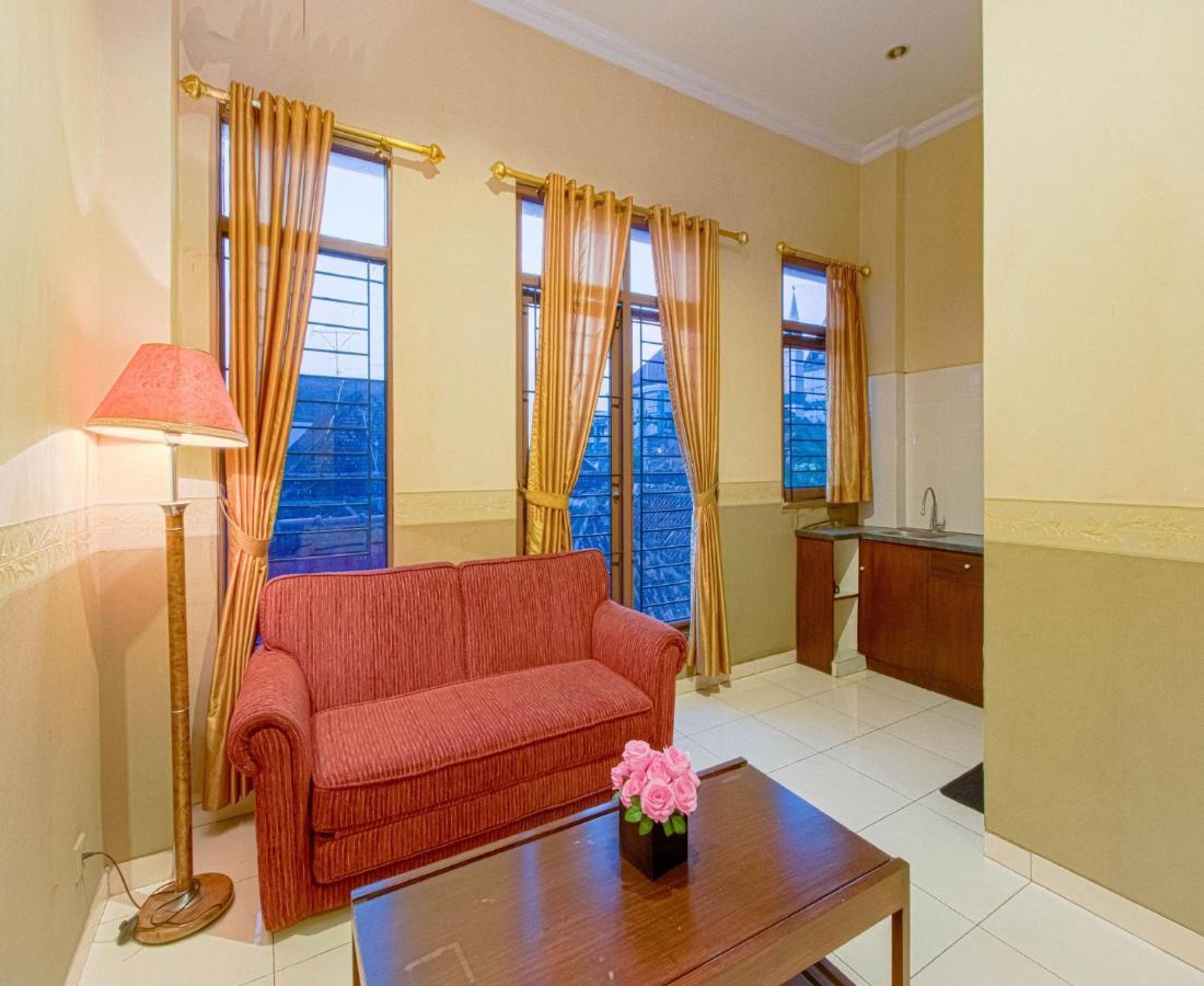 יוגיאקרטה D'Talent Hotel מראה חיצוני תמונה