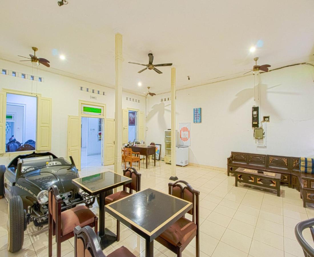 יוגיאקרטה D'Talent Hotel מראה חיצוני תמונה