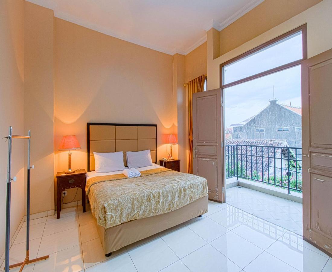 יוגיאקרטה D'Talent Hotel מראה חיצוני תמונה